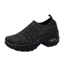Women&#39;s Orthopedic Sole Sneakers With Adjustable Fit