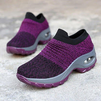 Women&#39;s Orthopedic Sole Sneakers With Adjustable Fit