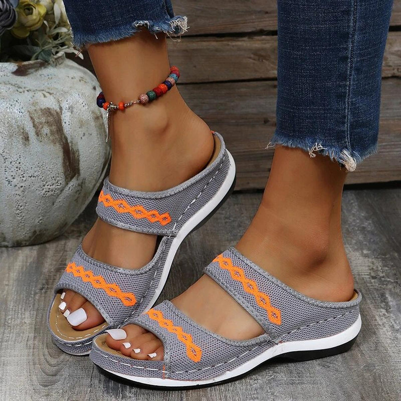 Women&#39;s Orthopedic Summer Sandals With Stylish Design