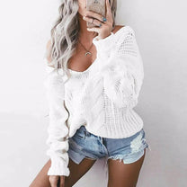 Women&#39;s Oversized Knit Sweater With Long Sleeves