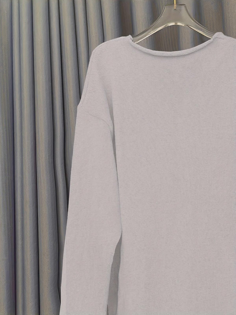 Women&#39;s Oversized V-Neck Pullover With Pattern For Autumn And Winter