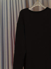 Women&#39;s Oversized V-Neck Pullover With Pattern For Autumn And Winter