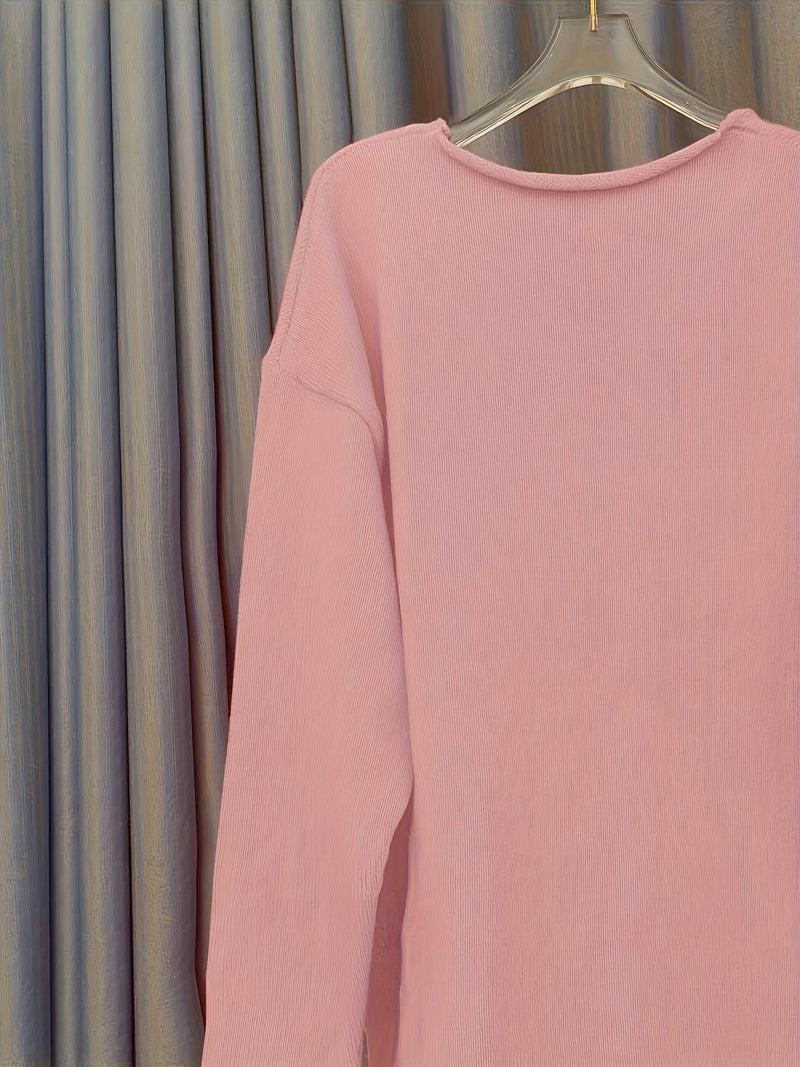 Women&#39;s Oversized V-Neck Pullover With Pattern For Autumn And Winter