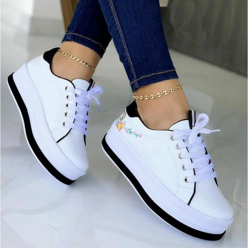 Women&#39;s Platform Sneakers With Sporty Design