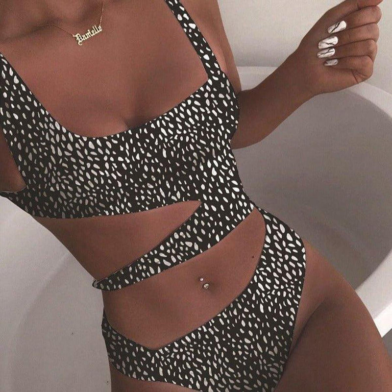Women&#39;s Push-Up One-Piece Swimsuit