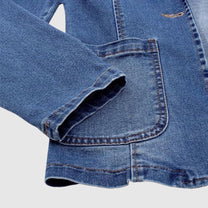 Women&#39;s Relaxed Fit Denim Jacket with Classic Collar