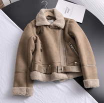 Women&#39;s Sherpa Lined Leather Jacket With Ribbed Cuffs