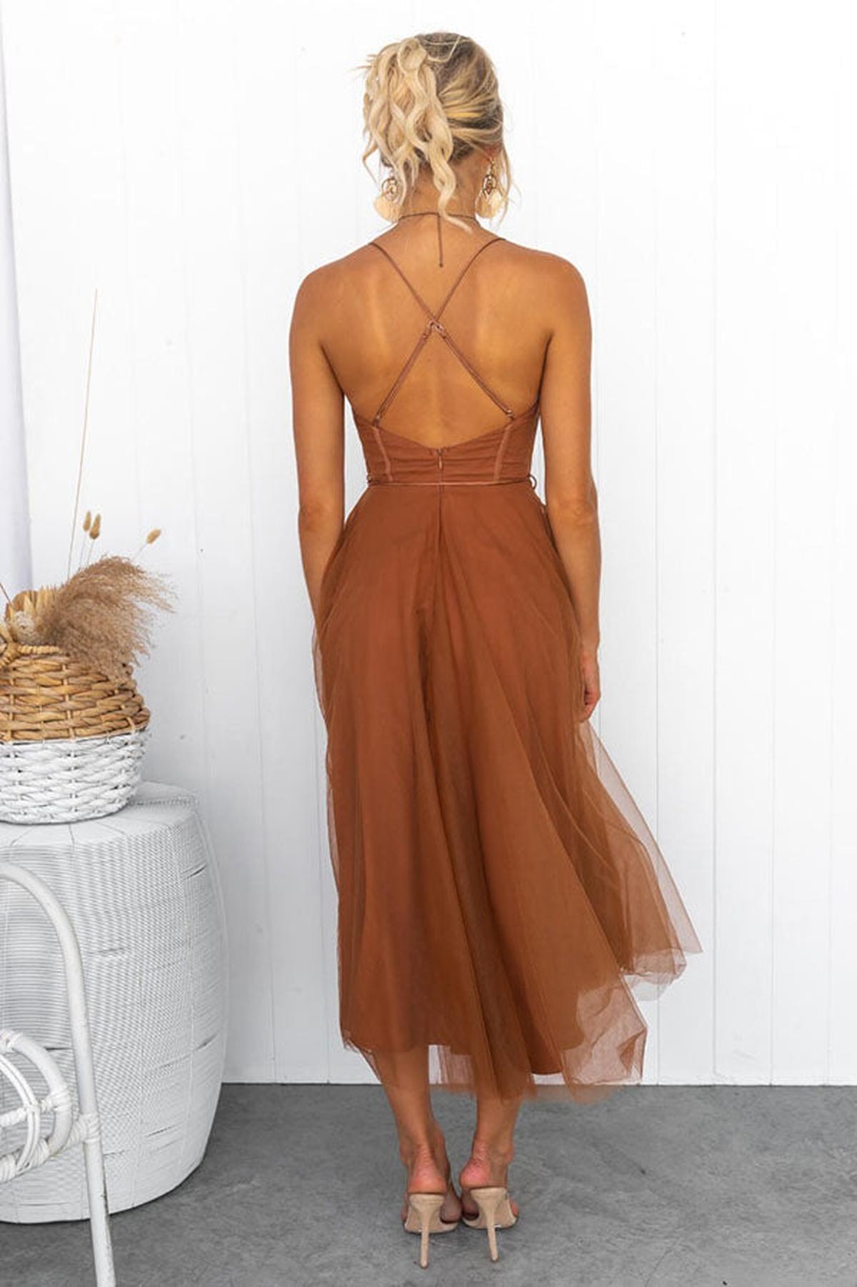Women&#39;s Sleeveless Chiffon Maxi Dress With Tulle Overlay
