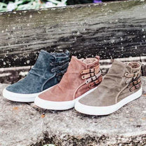 Women&#39;s Slip-On Canvas Sneakers With Elastic Inserts