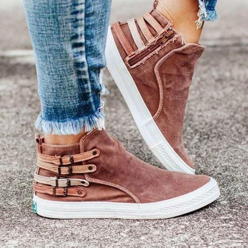 Women&#39;s Slip-On Canvas Sneakers With Elastic Inserts