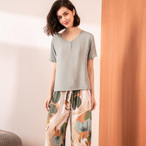 Women&#39;s Soft Breathable Pajama Set