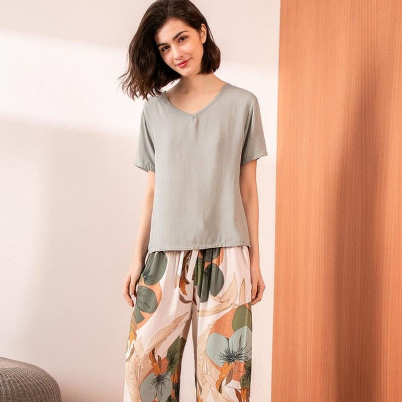 Women&#39;s Soft Breathable Pajama Set