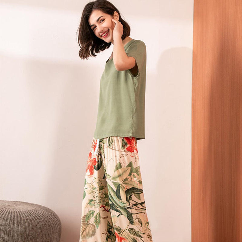 Women&#39;s Soft Breathable Pajama Set