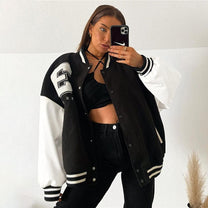 Women&#39;s Sporty Baseball Jacket With Classic Design