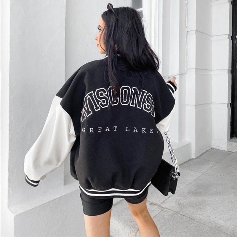 Women&#39;s Sporty Baseball Jacket With Classic Design
