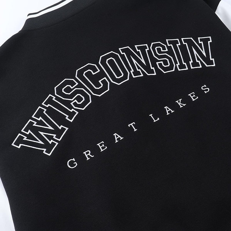 Women&#39;s Sporty Baseball Jacket With Classic Design