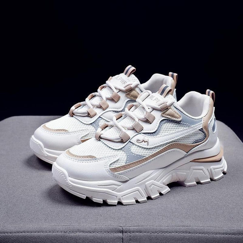 Women&#39;s Sporty Comfortable Sneakers