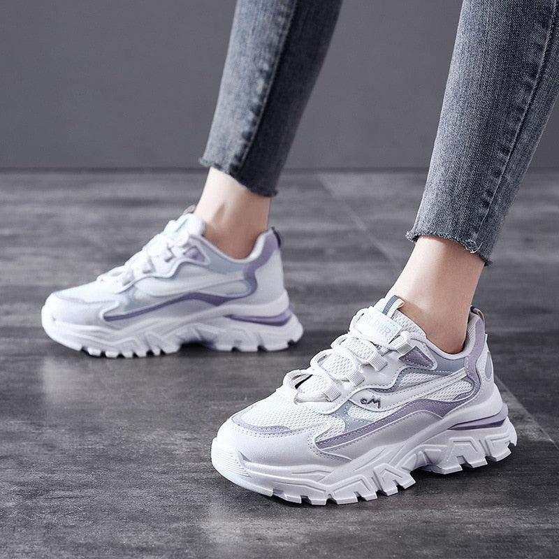 Women&#39;s Sporty Comfortable Sneakers