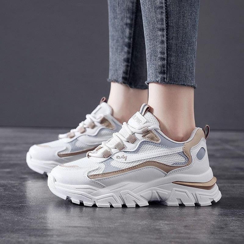 Women&#39;s Sporty Comfortable Sneakers