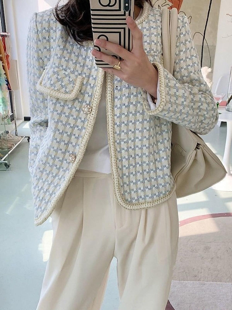 Women&#39;s Spring Jacket With Modern Cut And Premium Fabric