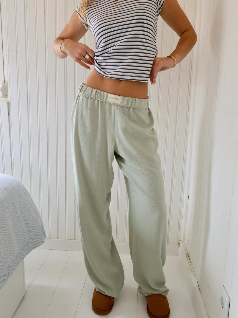 Women&#39;s Striped Lounge Trousers With Elastic Waistband
