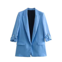 Women&#39;s Stylish Blazer With Flattering Fit