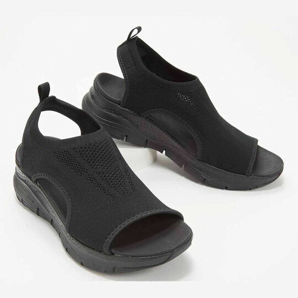 Black / 10