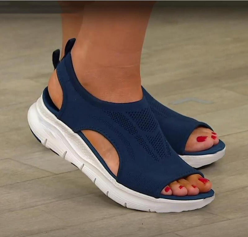 Women&#39;s Summer Sandals With Cushioned Sole And Adjustable Strap