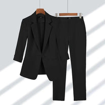 Women&#39;s Tailored Blazer And Trousers Suit