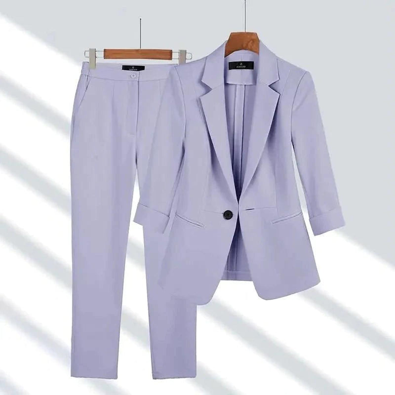 Women&#39;s Tailored Blazer And Trousers Suit