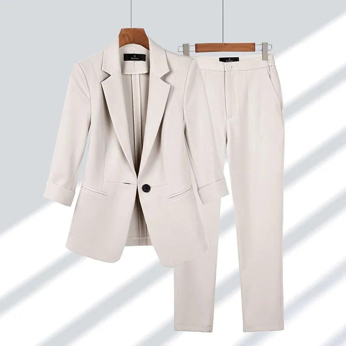 Women&#39;s Tailored Blazer And Trousers Suit