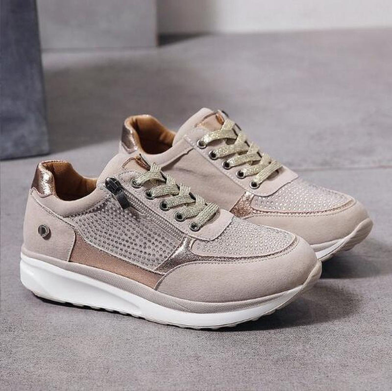 Women&#39;s Textured Panel Zipper Walking Sneakers