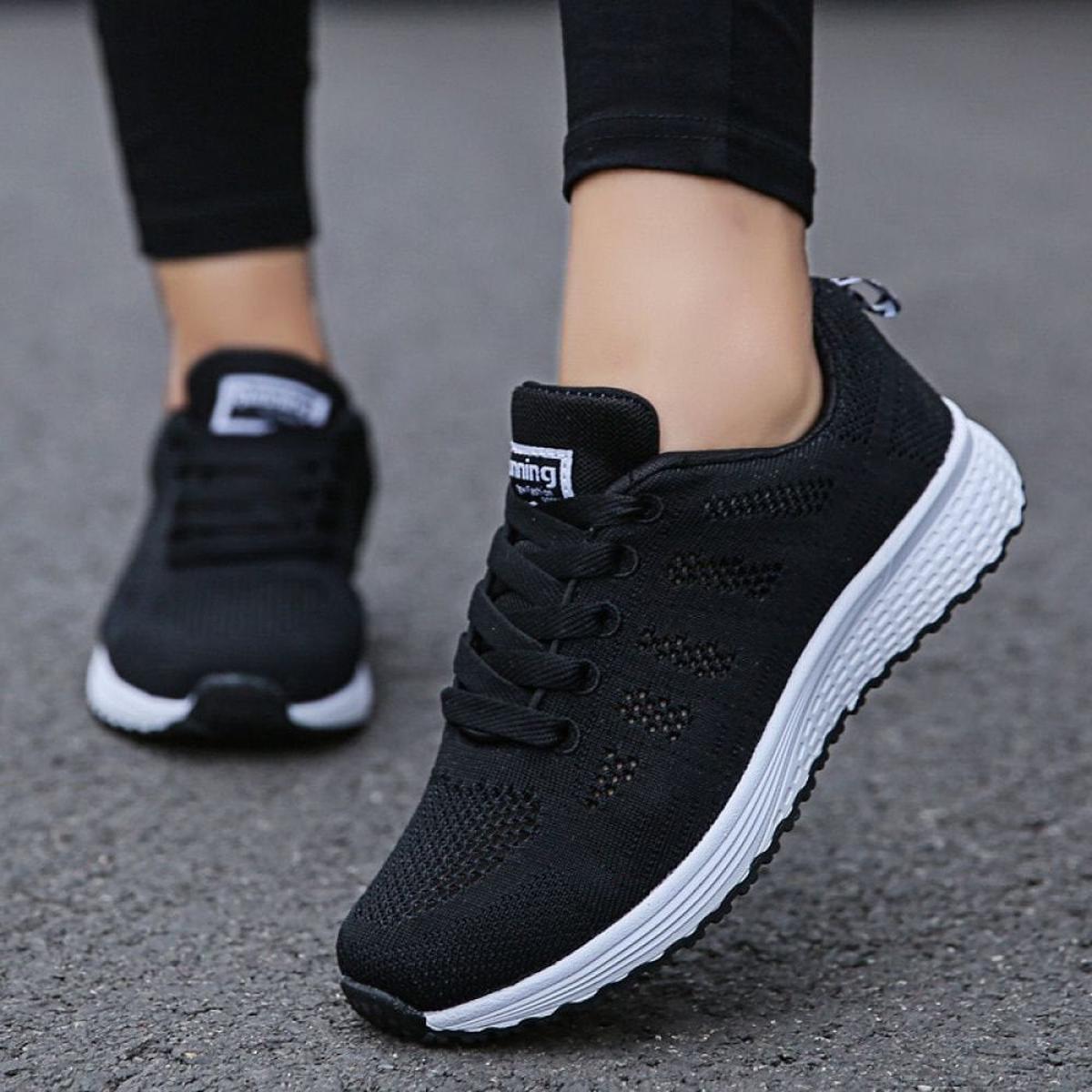 Black / 9