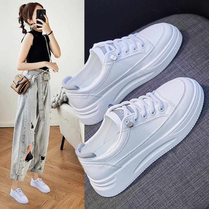 Women&#39;s Trendy Low-Top Sneakers