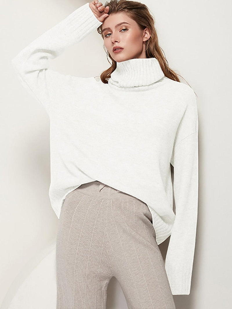 Women&#39;s Turtleneck Sweater Regular Fit