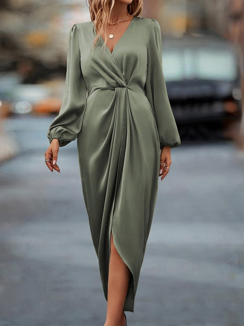 Women&#39;s V-Neck Lantern Sleeve Dress