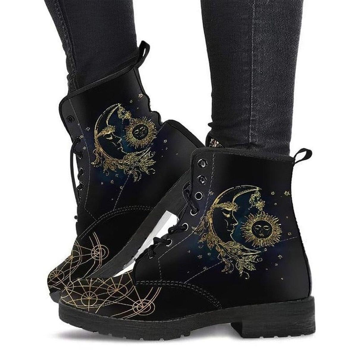 Black / 8