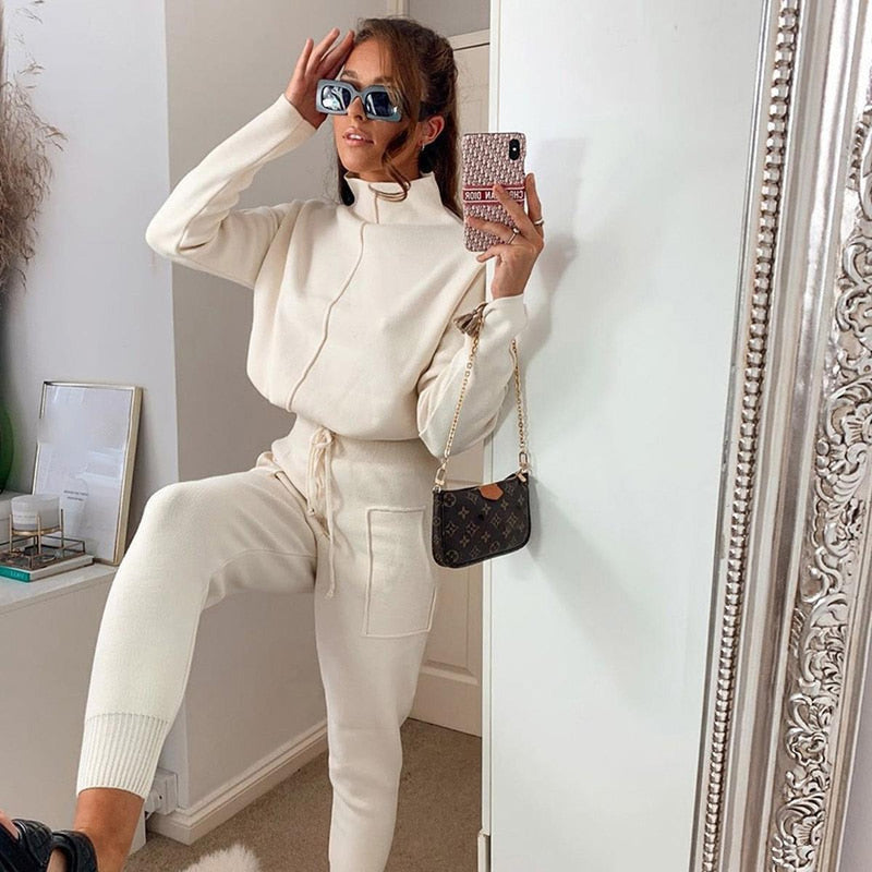 Women&#39;s Versatile Jumpsuit With Modern Design