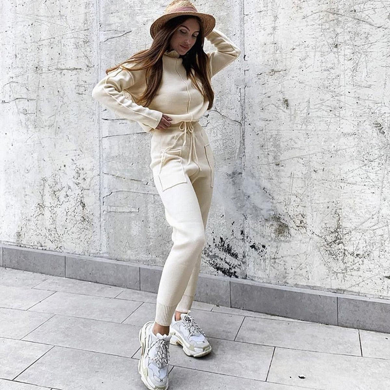 Women&#39;s Versatile Jumpsuit With Modern Design