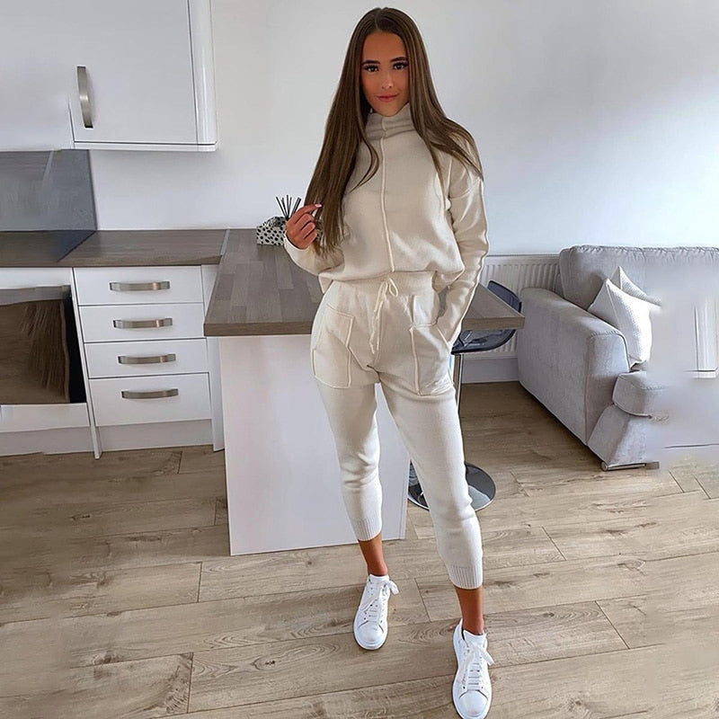 Women&#39;s Versatile Jumpsuit With Modern Design