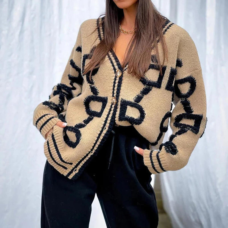Women&#39;s Warm Knit Cardigan With Button Placket And Pockets