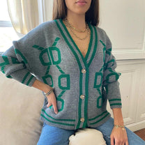 Women&#39;s Warm Knit Cardigan With Button Placket And Pockets