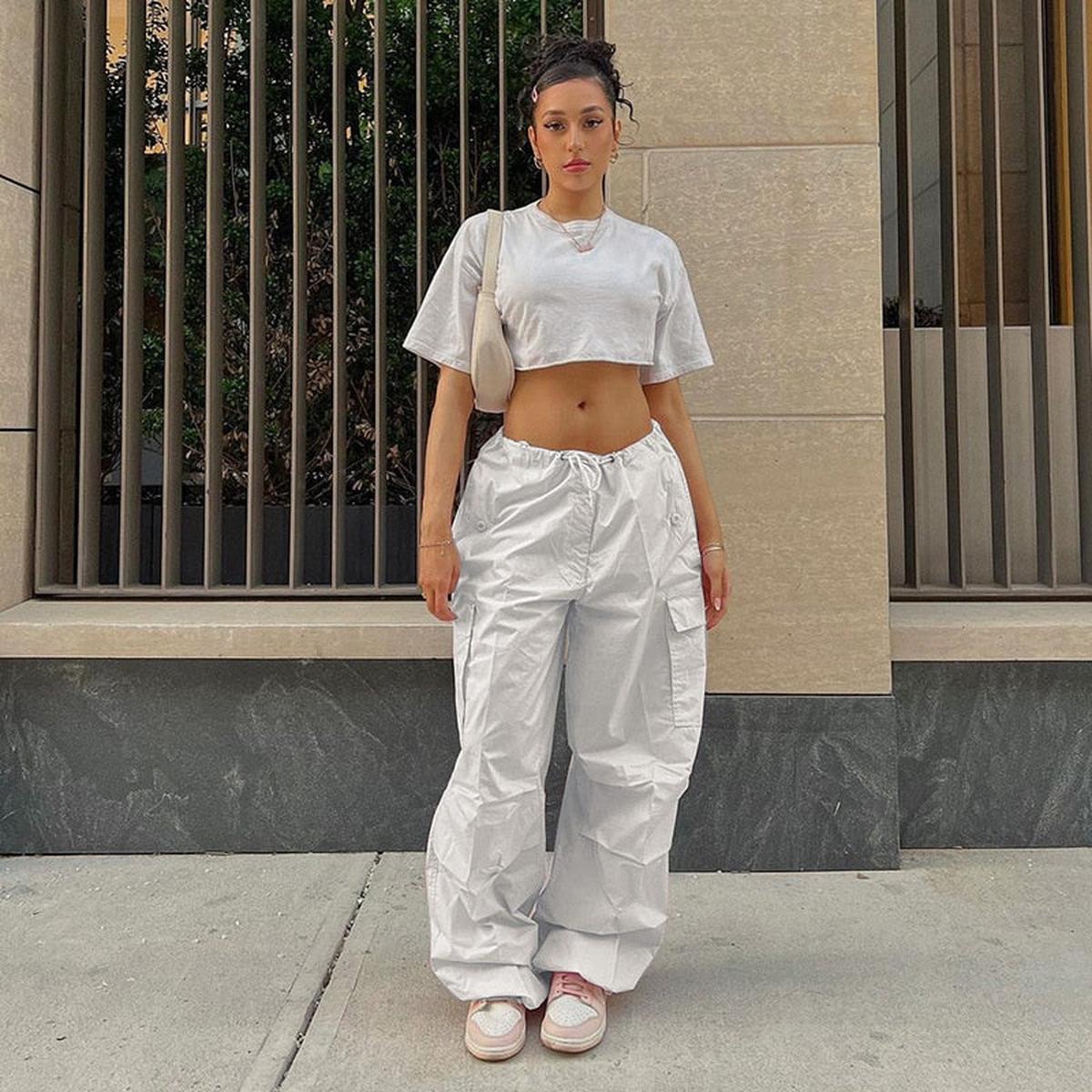 White / L
